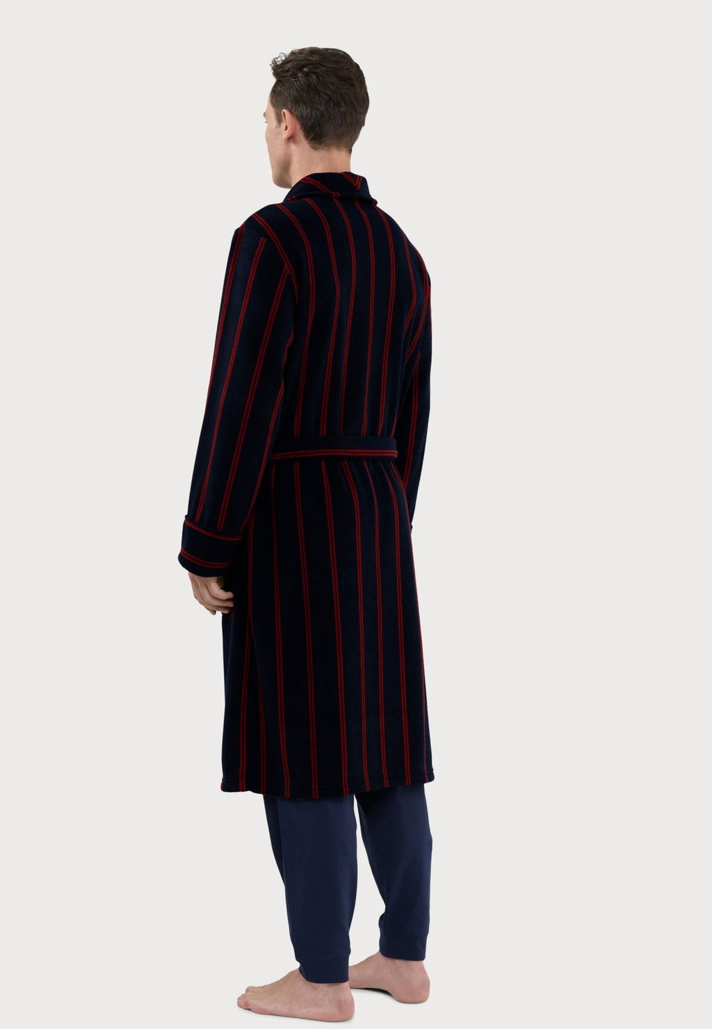 BATA HOMBRE DE FORRO POLAR RAYAS ROJAS ESPALDA