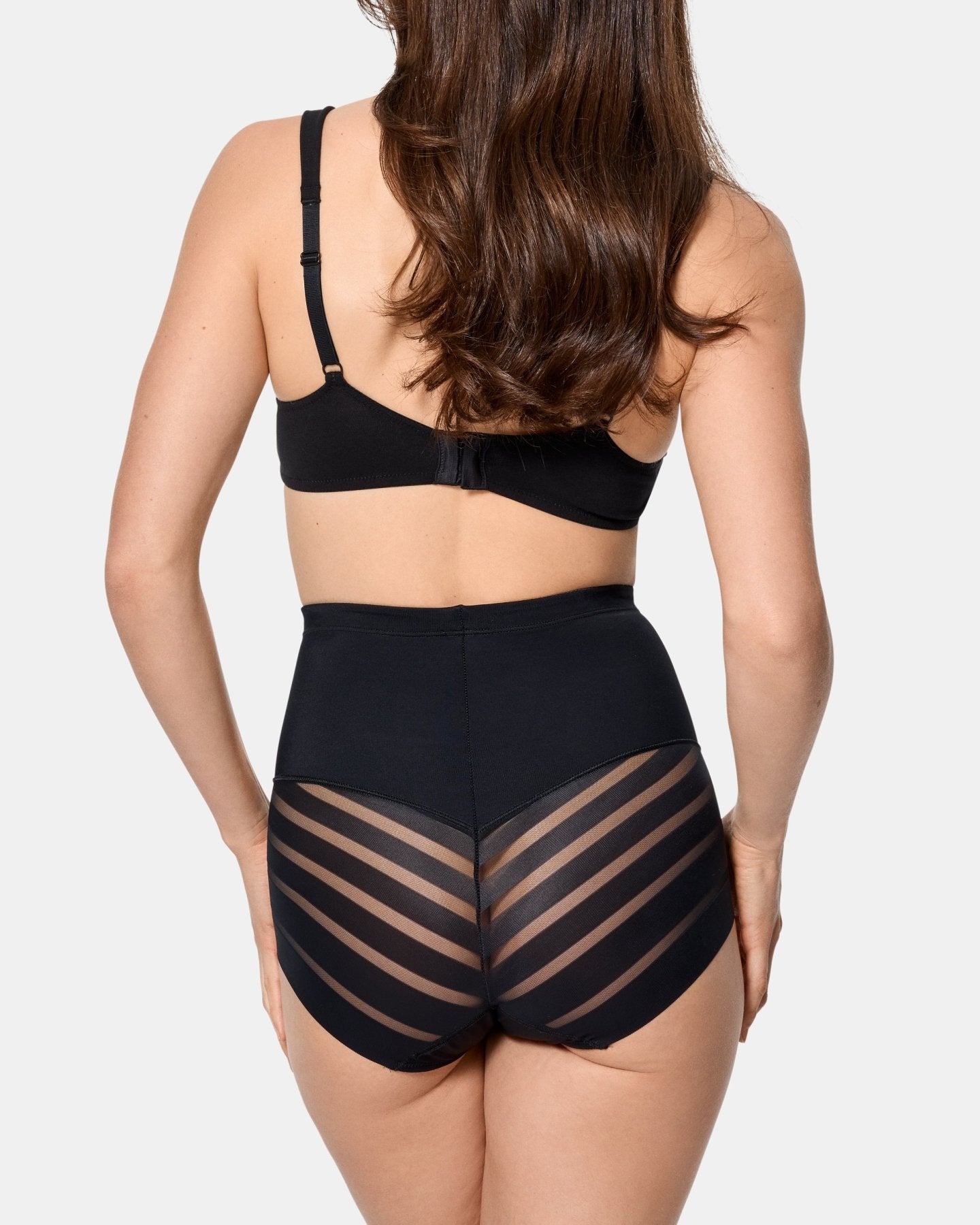 BRAGA-REDUCTORA-Y-MOLDEADORA-VIENTREPLANO-DIM-NEGRO-ESPALDA