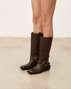 Botas biker mujer con hebilla plateada