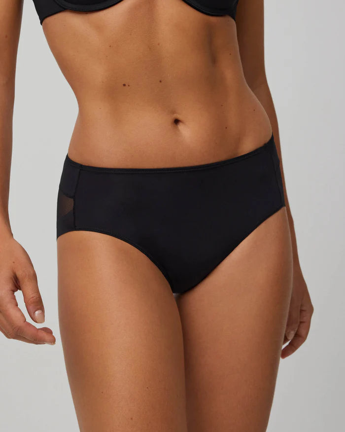 Braga de mujer con tul posterior color negro
