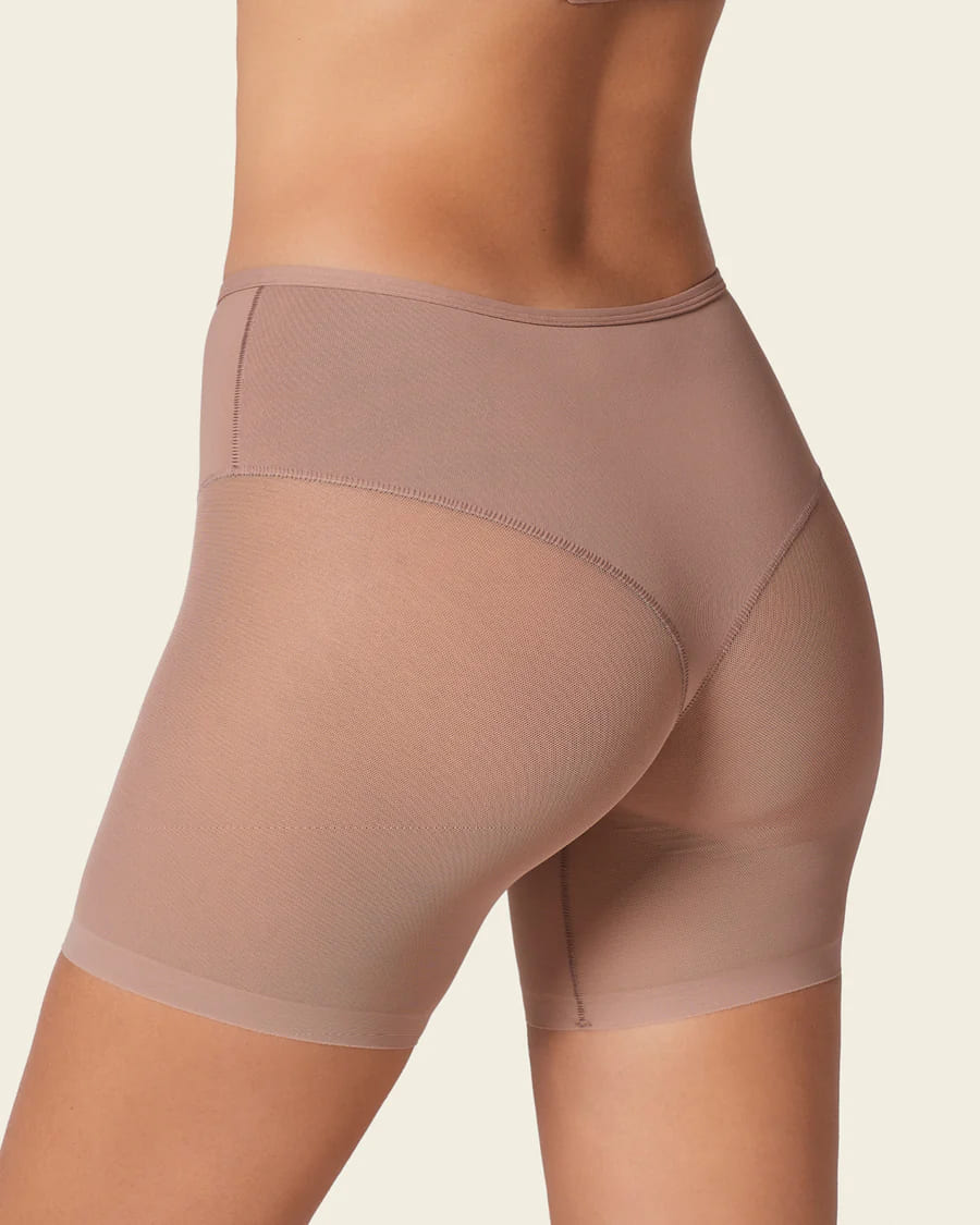 Braga faja invisible control de abdomen efecto tanga beige