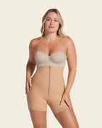 Braga faja tipo short Leonisa de control fuerte que realza glúteos beige
