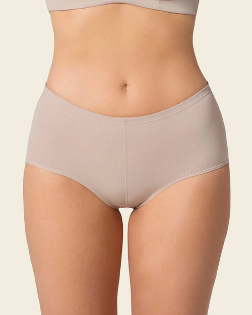 Braga moldeadora Leonisa push up que realza los glúteos sin marcar bajo la ropa