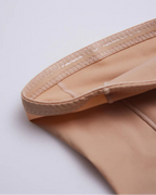 Braga moldeadora de corte láser invisible bajo la ropa