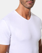 CAMISETA-MANGA-CORTA-CUELLOEN_V_-ABANDERADO-DETALLE