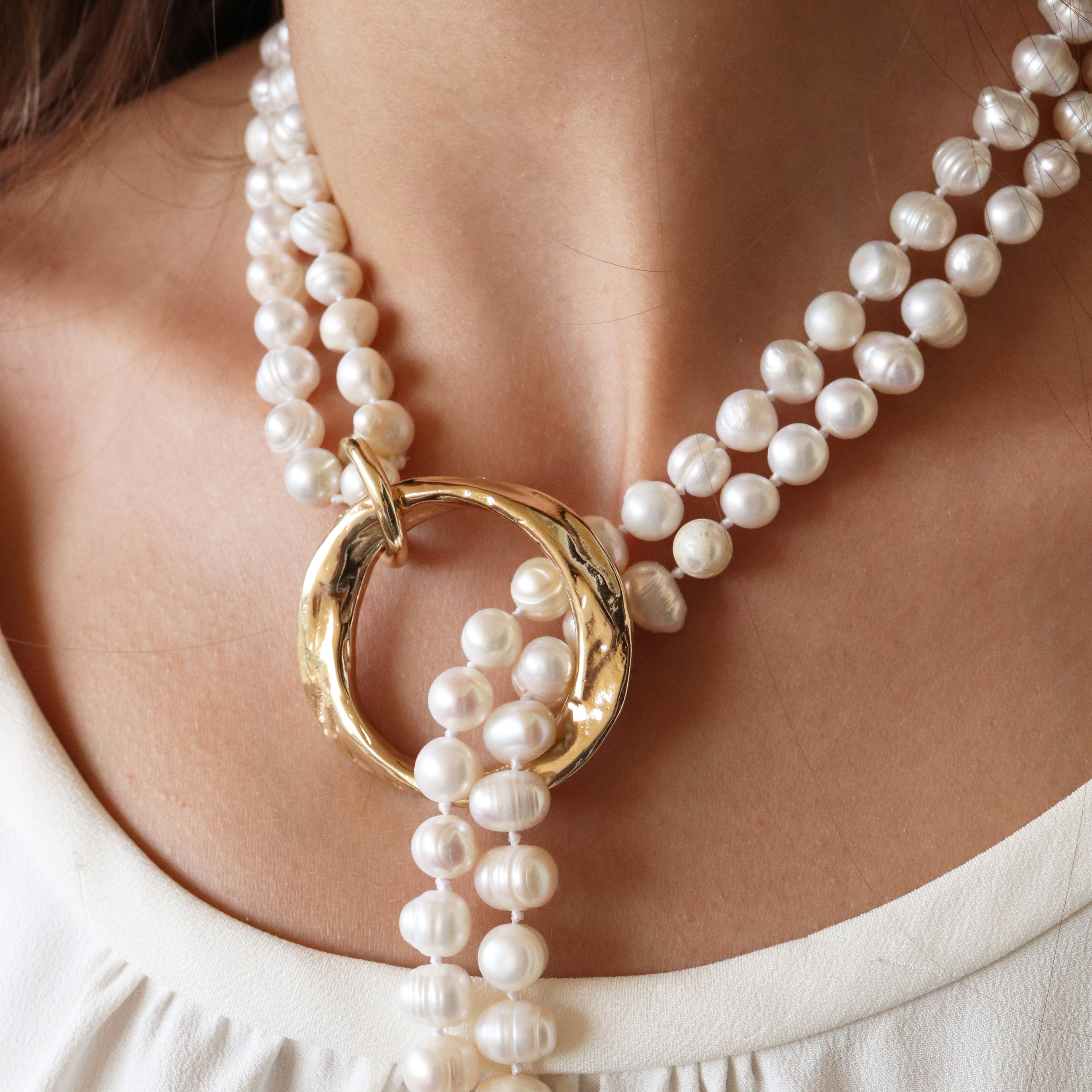 Collar ODRI de perlas para ocasiones especiales