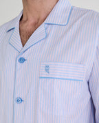 Detalle del vivo marino del pijama de hombre