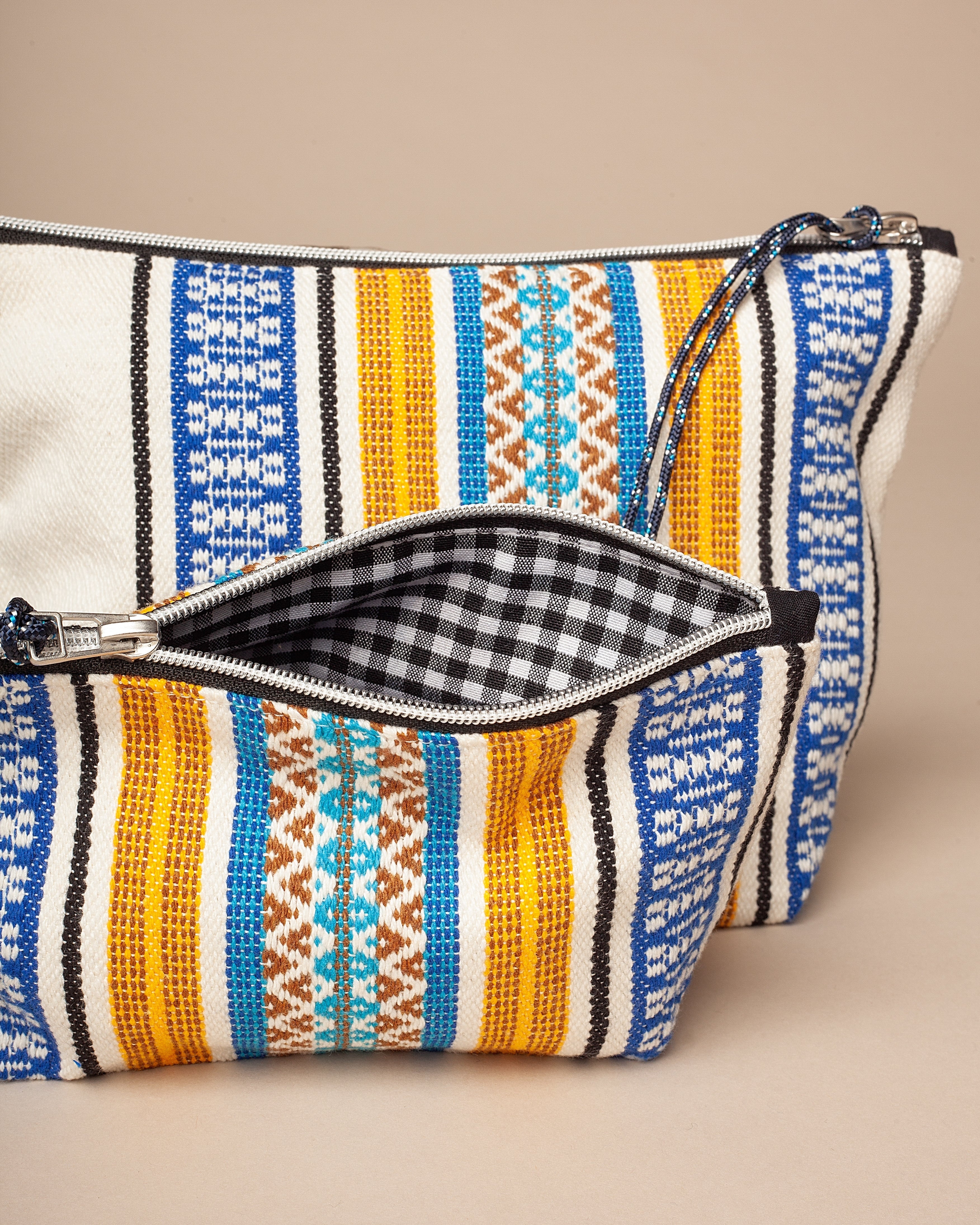 Neceser de tela con estampado tradicional