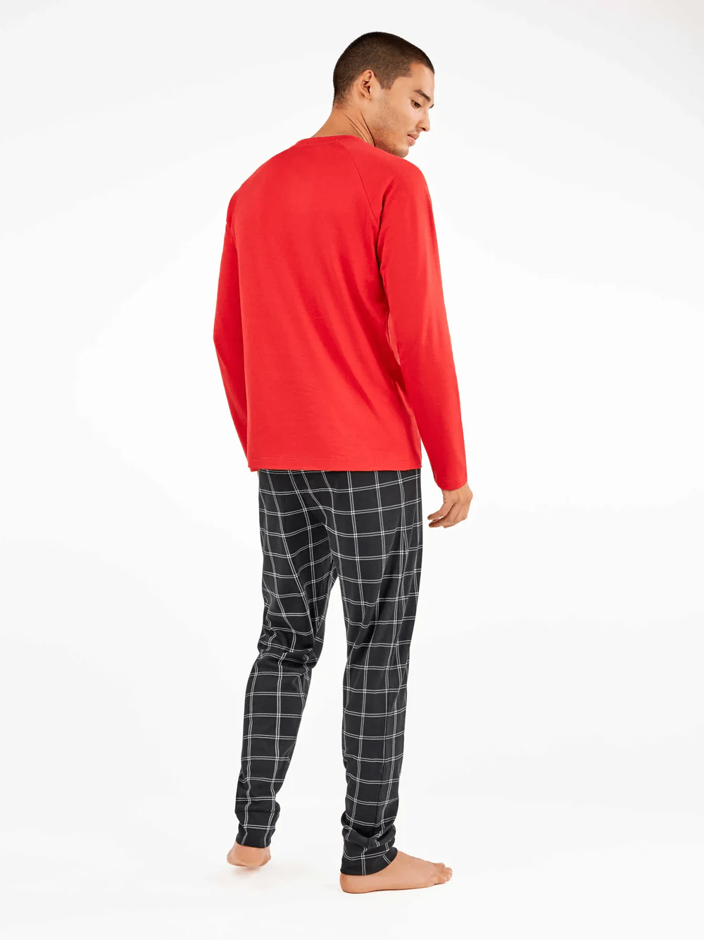 PIJAMA SNOOPY EN ROJO PARA HOMBRE-GISELA-ESPALDA