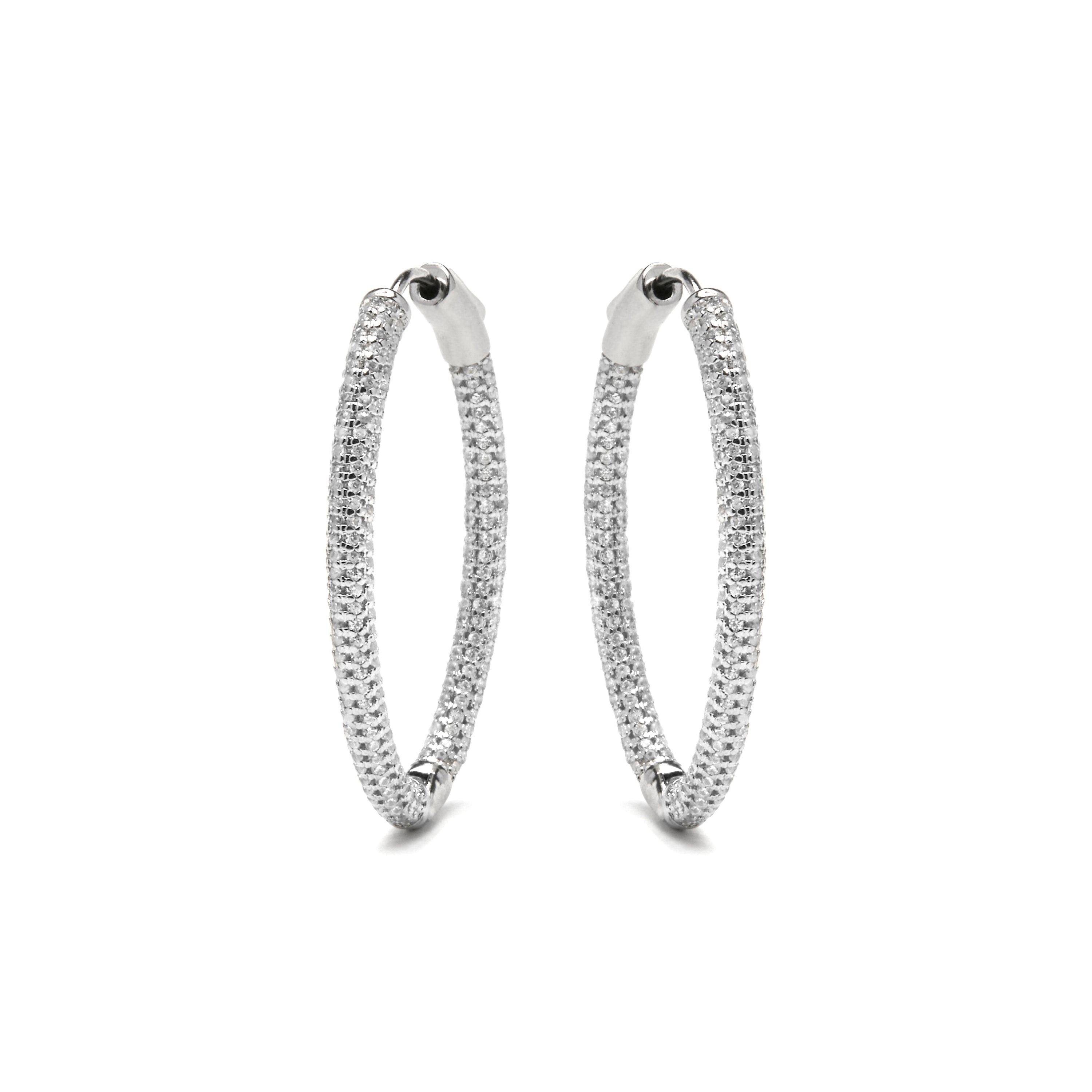 Pendientes plateados de diseño