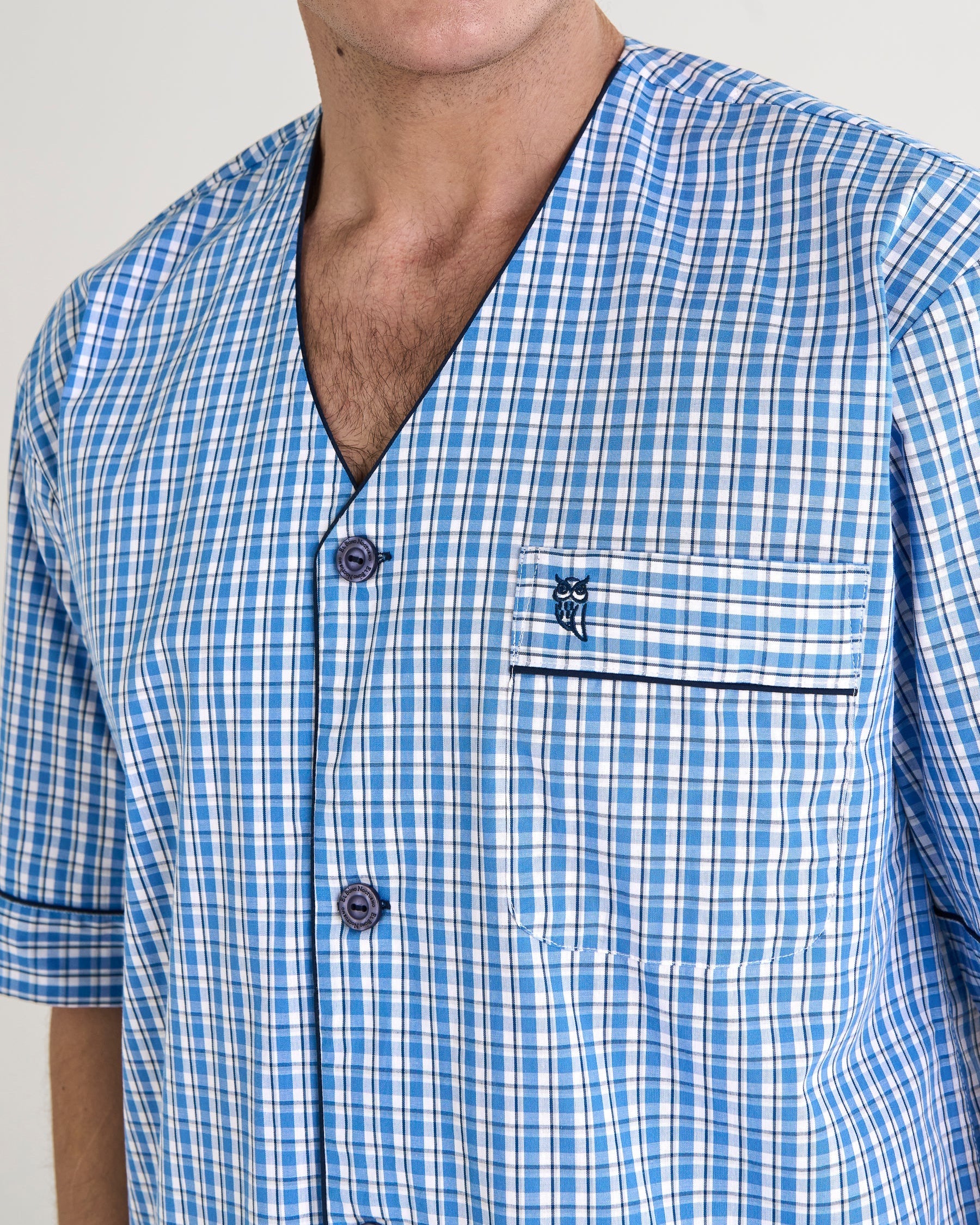 Pijama clásico de verano para hombre con chaqueta de cuello judo y pantalón corto