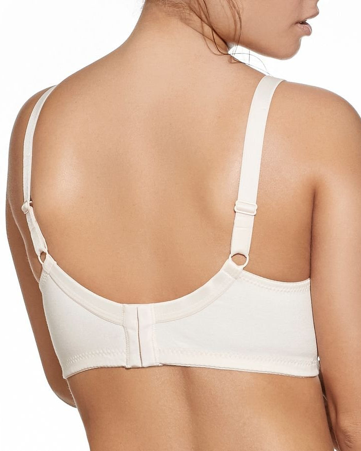 SUJETADOR-DE-ALGODON-SIN-ARO-SIN-RELLENO_BLANCA_-SELENE-ESPALDA