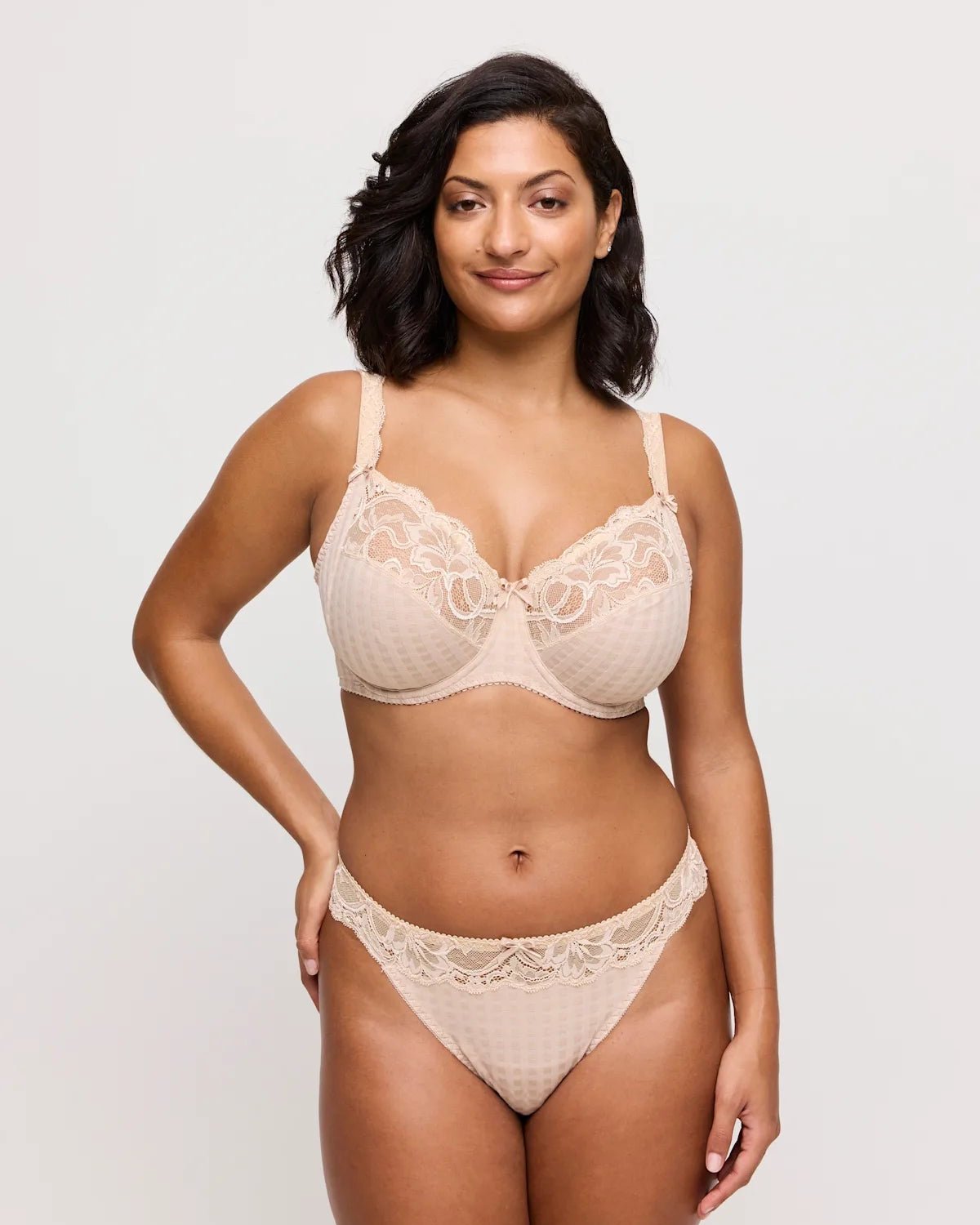 SUJETADOR-DE-ENCAJE-CON-ARO_MADISON_-PRIMADONNA-CAFE