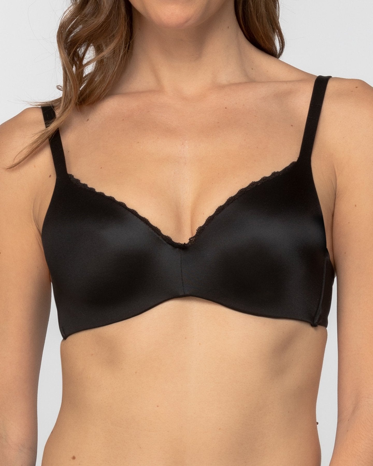 SUJETADOR-PLAYTEX-INVISIBILIDAD24H-NEGRO