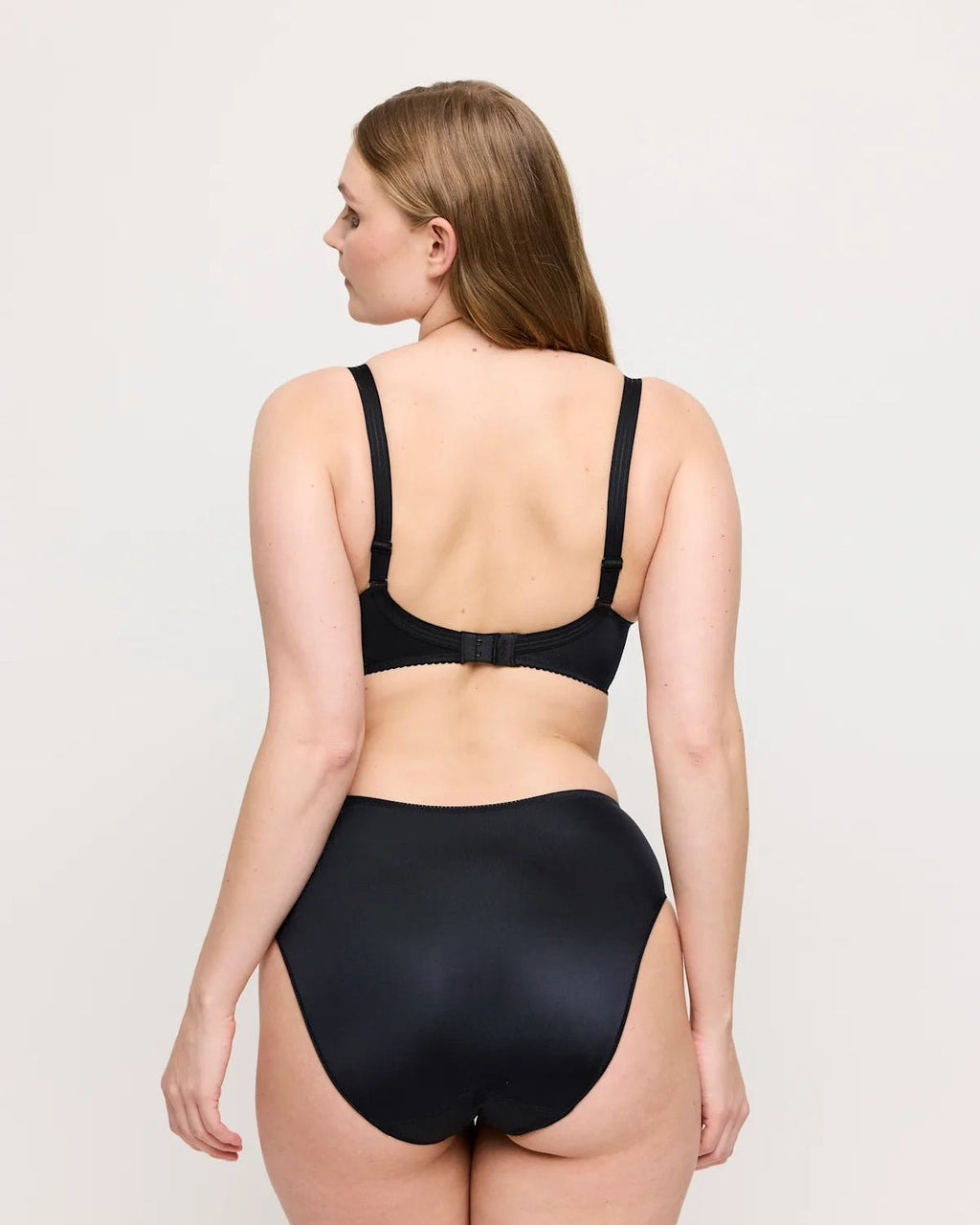 SUJETADOR SIN COSTURAS CON ARO "SATIN" - PRIMA DONNA-NEGRO-ESPALDA