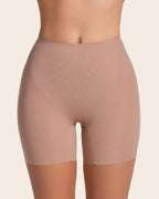 Short de compresión de Leonisa con almohadillas levanta glúteos y diseño corto