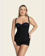 Vista frontal de la faja body Leonisa con cierre delantero ultraplano