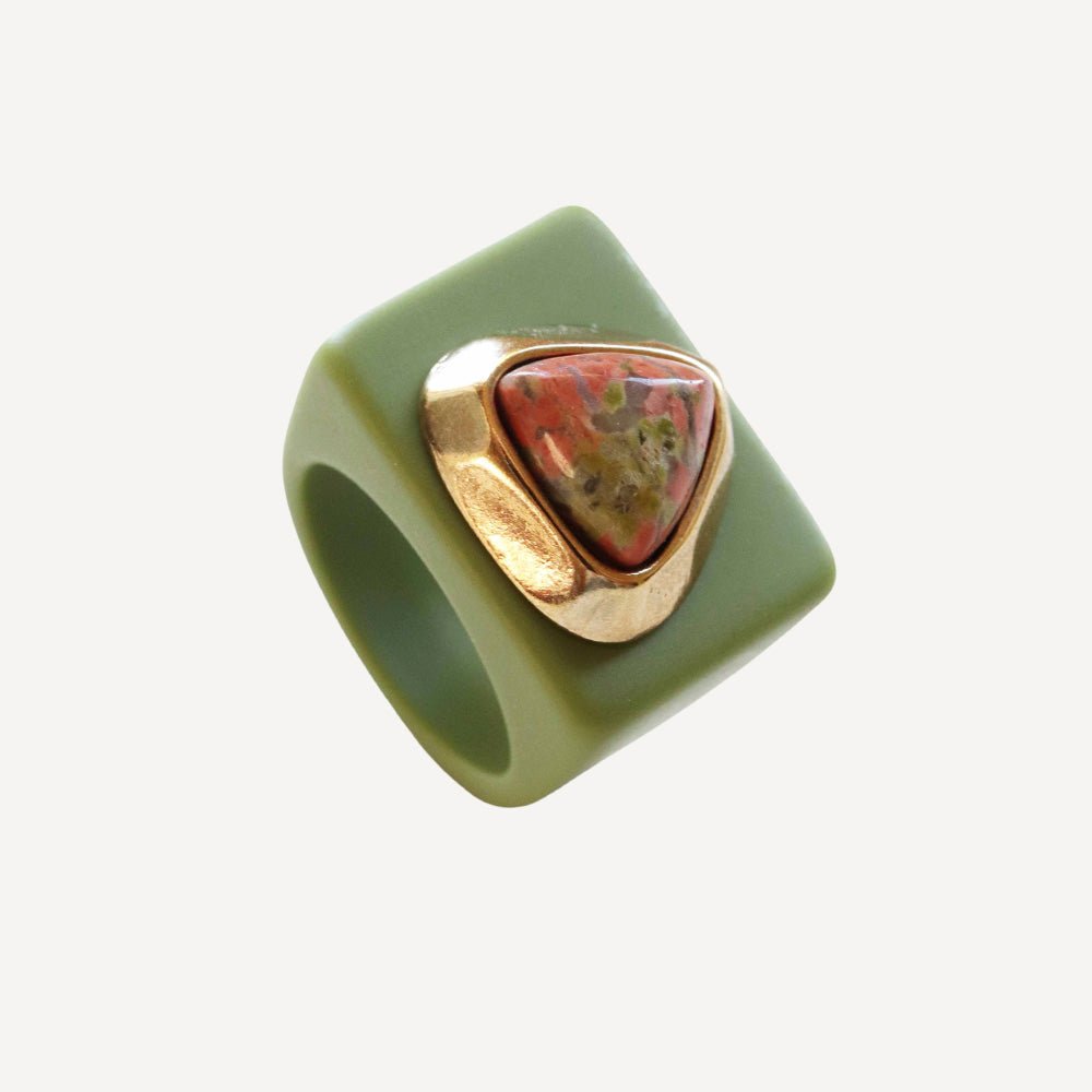anillo mujer verde pistacho con unakita