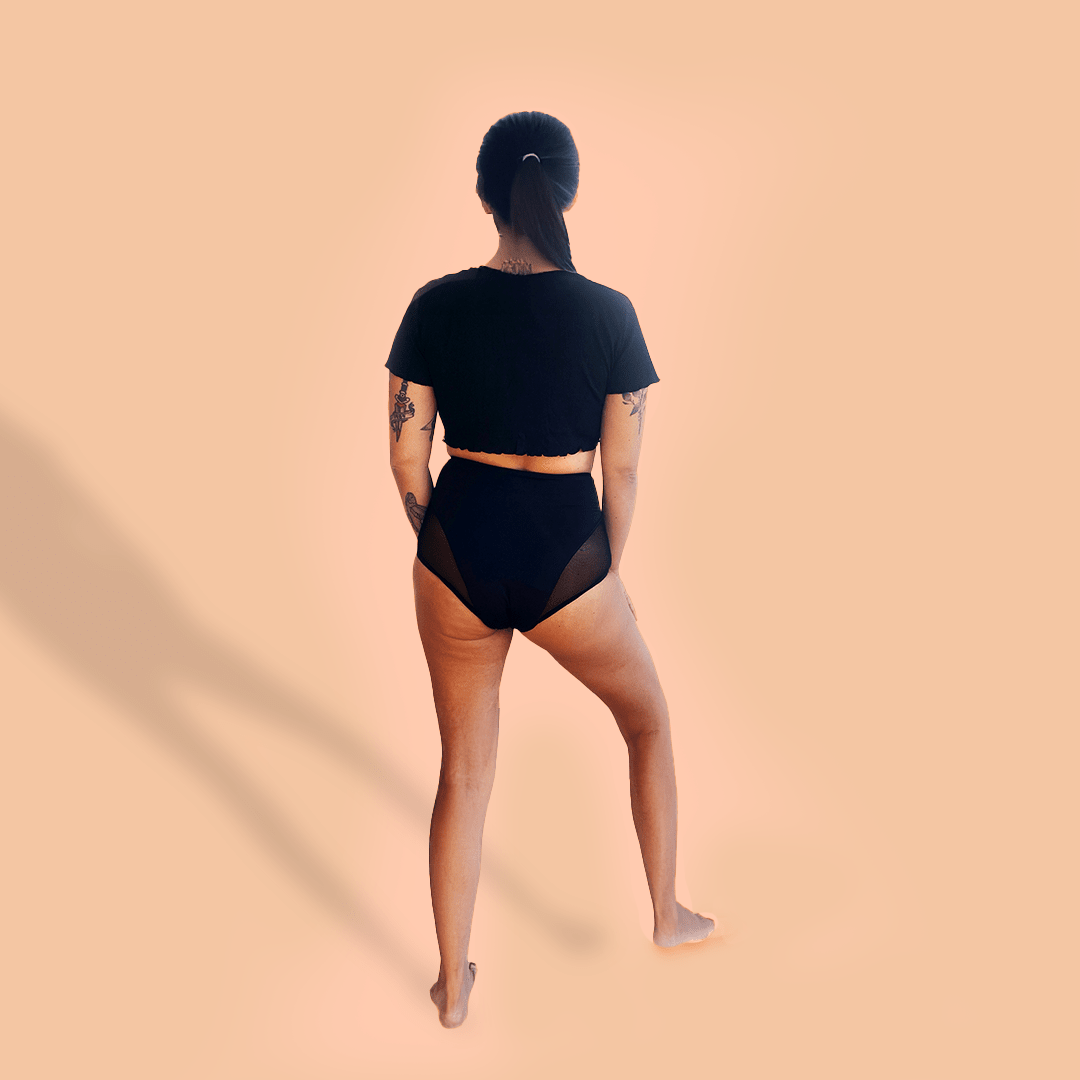 braga menstrual Momi vista trasera