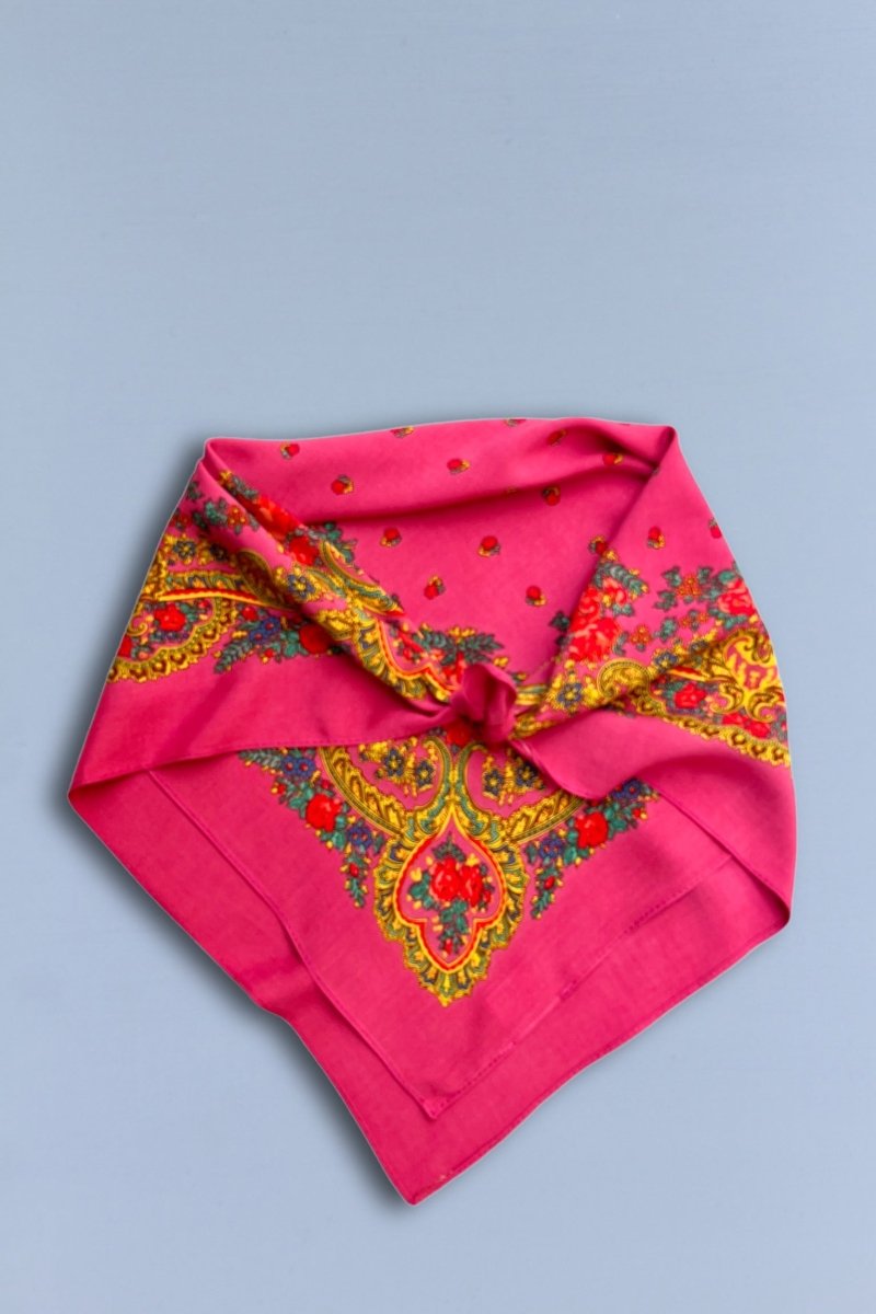 pañuelo rosa mujer