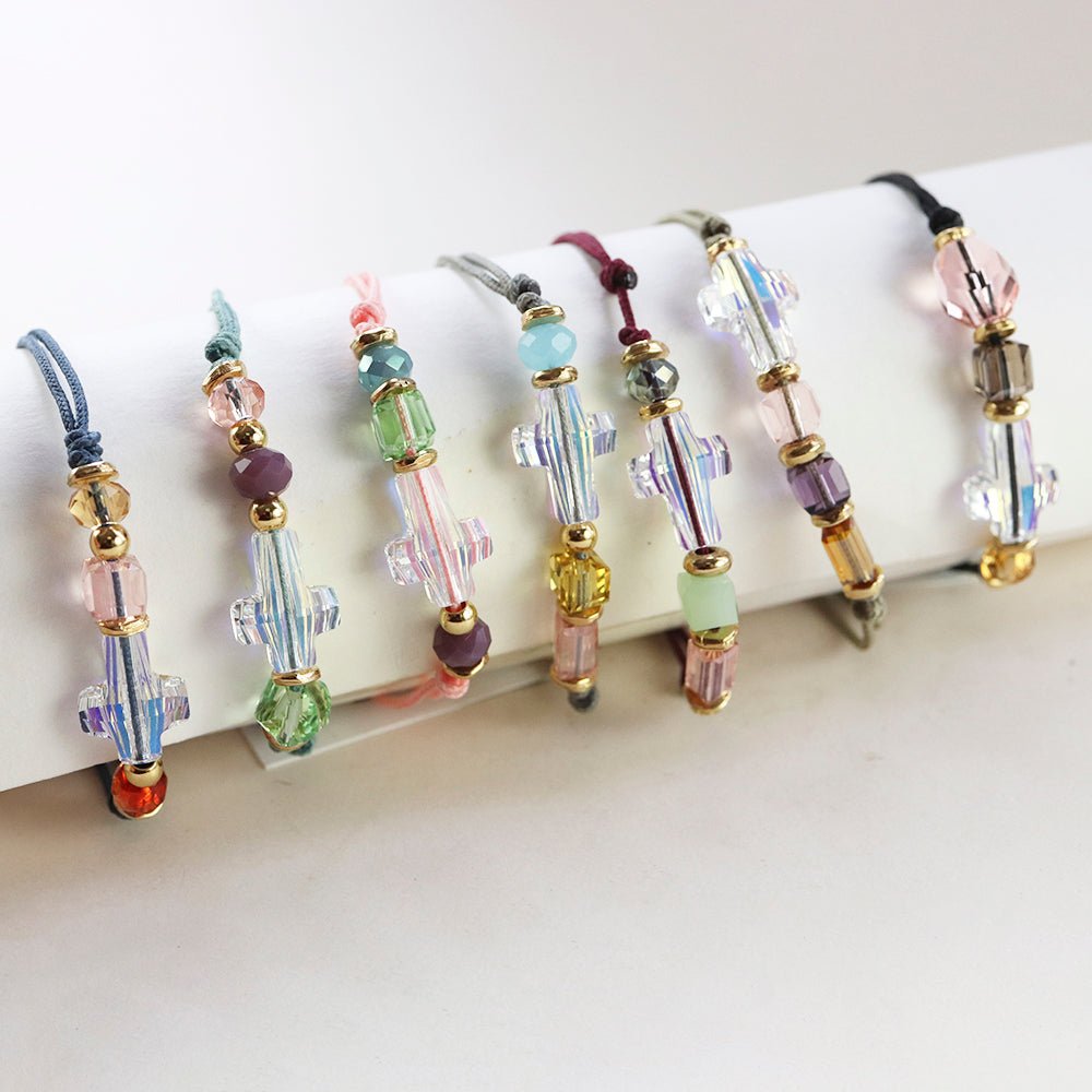 pulsera cruz Swarovski ajustable hecha a mano España