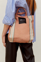 Tote bag cruzada de sarga de Burgos en color arcilla